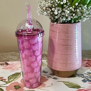 Hello Kitty Tumbler Glitter Dome Acrylic 22oz Hot Topic Exclusive